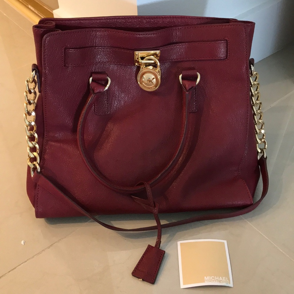 MICHAEL KORS padlock purse